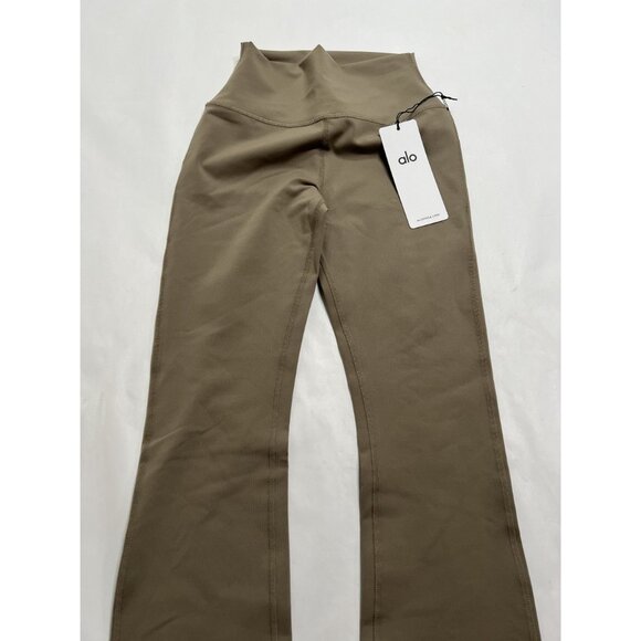 Alo Yoga Airbrush High-Waist Bootcut Legging in Light Cocoa - Picture 3 of 9